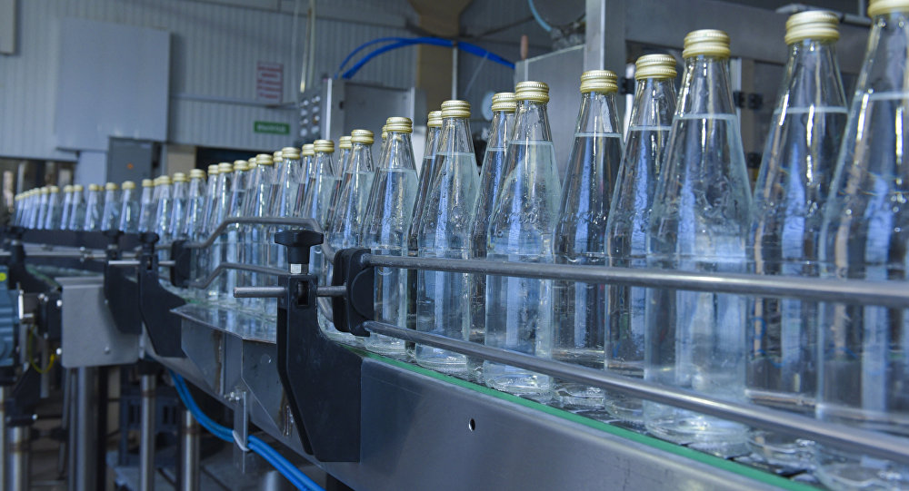 Залежність від пляшки: огляд ринку мінеральної води в скляній тарі